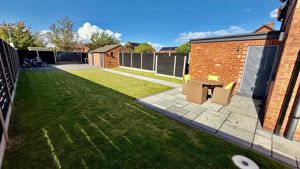 Photo 14- click for photo gallery